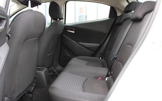 Mazda 2 cena 48500 przebieg: 46030, rok produkcji 2017 z Biała małe 379
